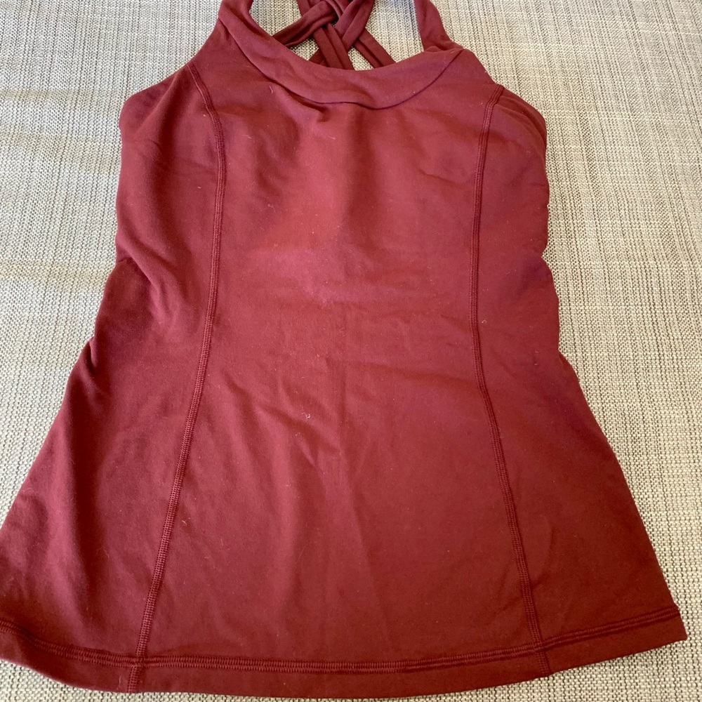 Lululemon top